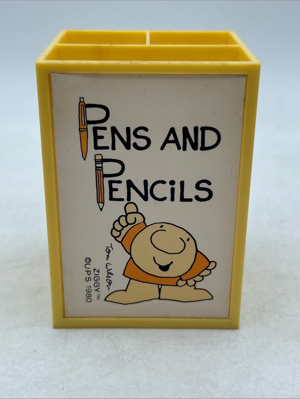 Vtg 1980 Ziggy Pen & Pencil Holder Tom Wilson Comic Strip Art Desk Hong Kong UPS